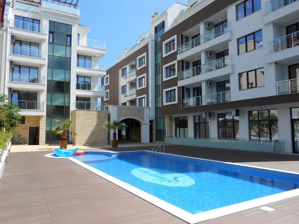 Sea View Apartment Free Parking Primorsko Exterior photo