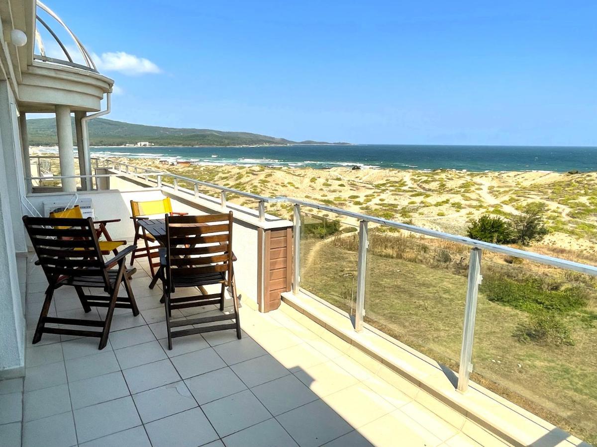 Sea View Apartment Free Parking Primorsko Exterior photo