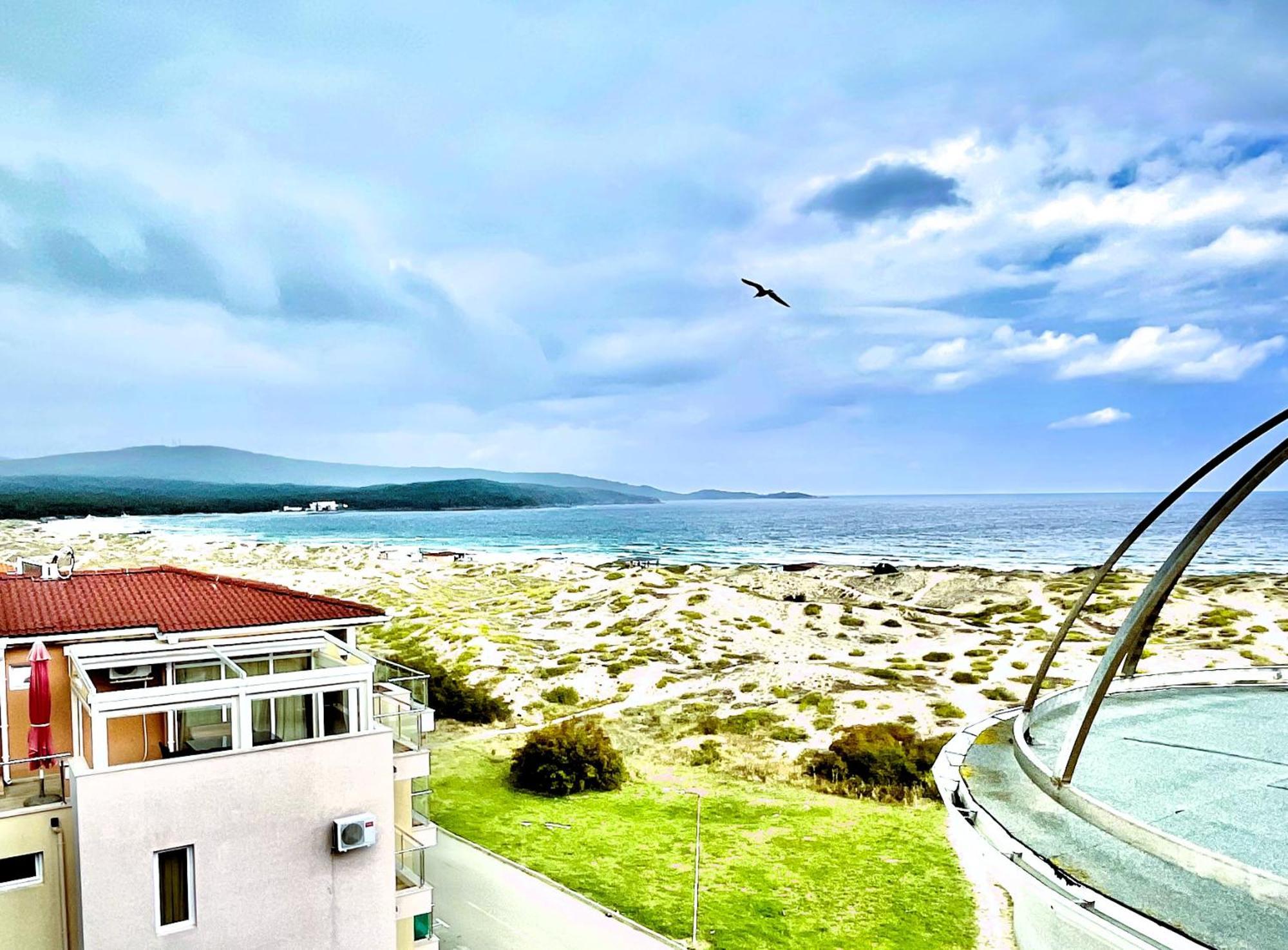 Sea View Apartment Free Parking Primorsko Exterior photo